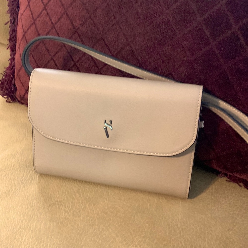 Vera Wang Shoulder or cross body bag